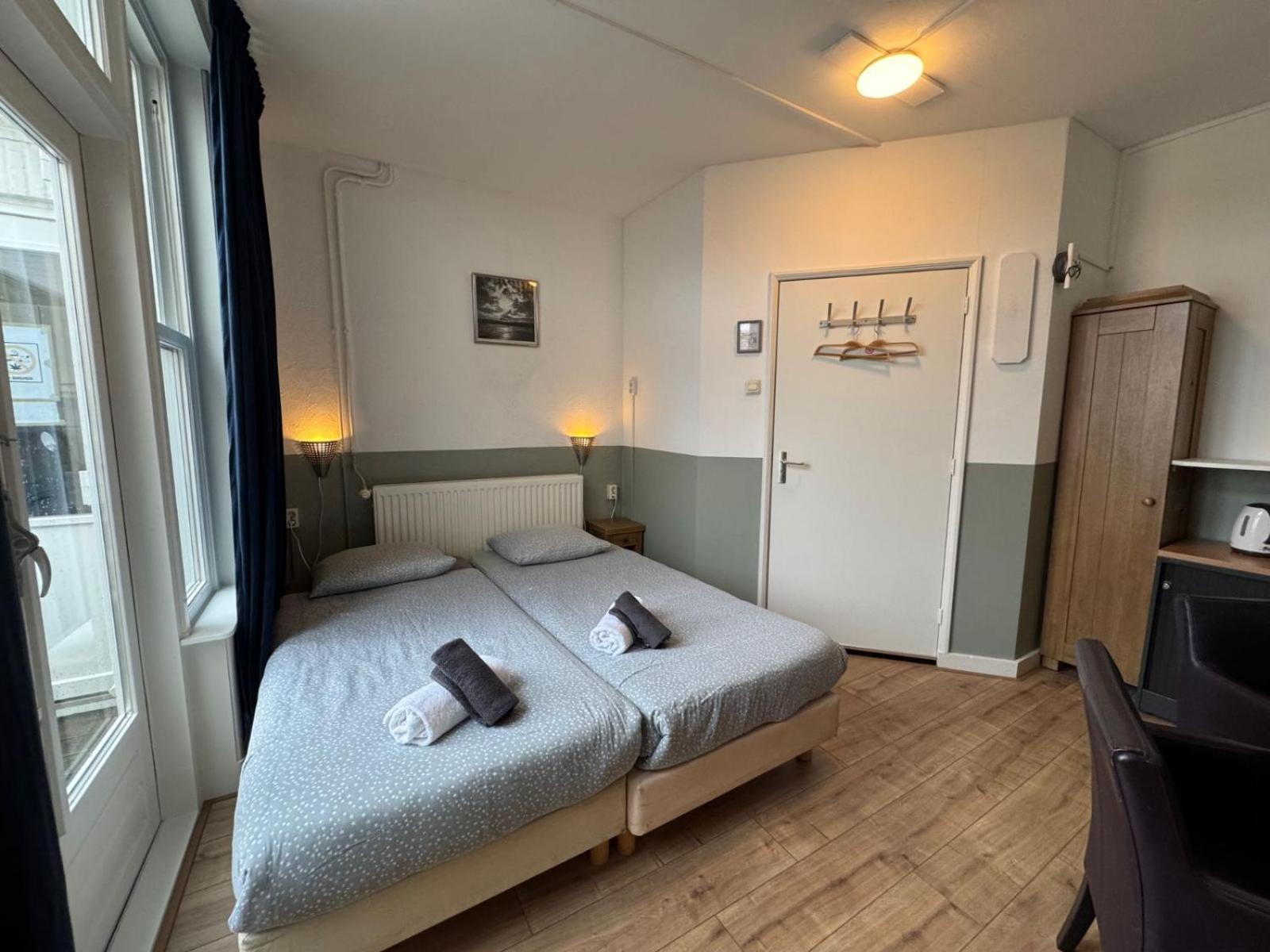Bed & Breakfast Vlissingen Bagian luar foto