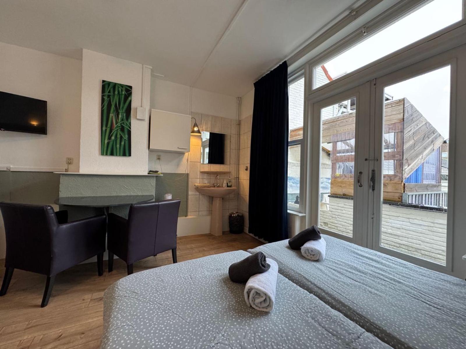 Bed & Breakfast Vlissingen Bagian luar foto